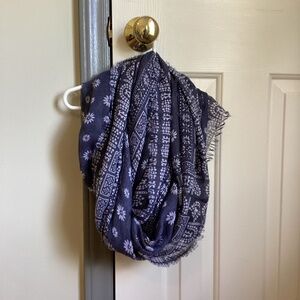 Infinity scarf